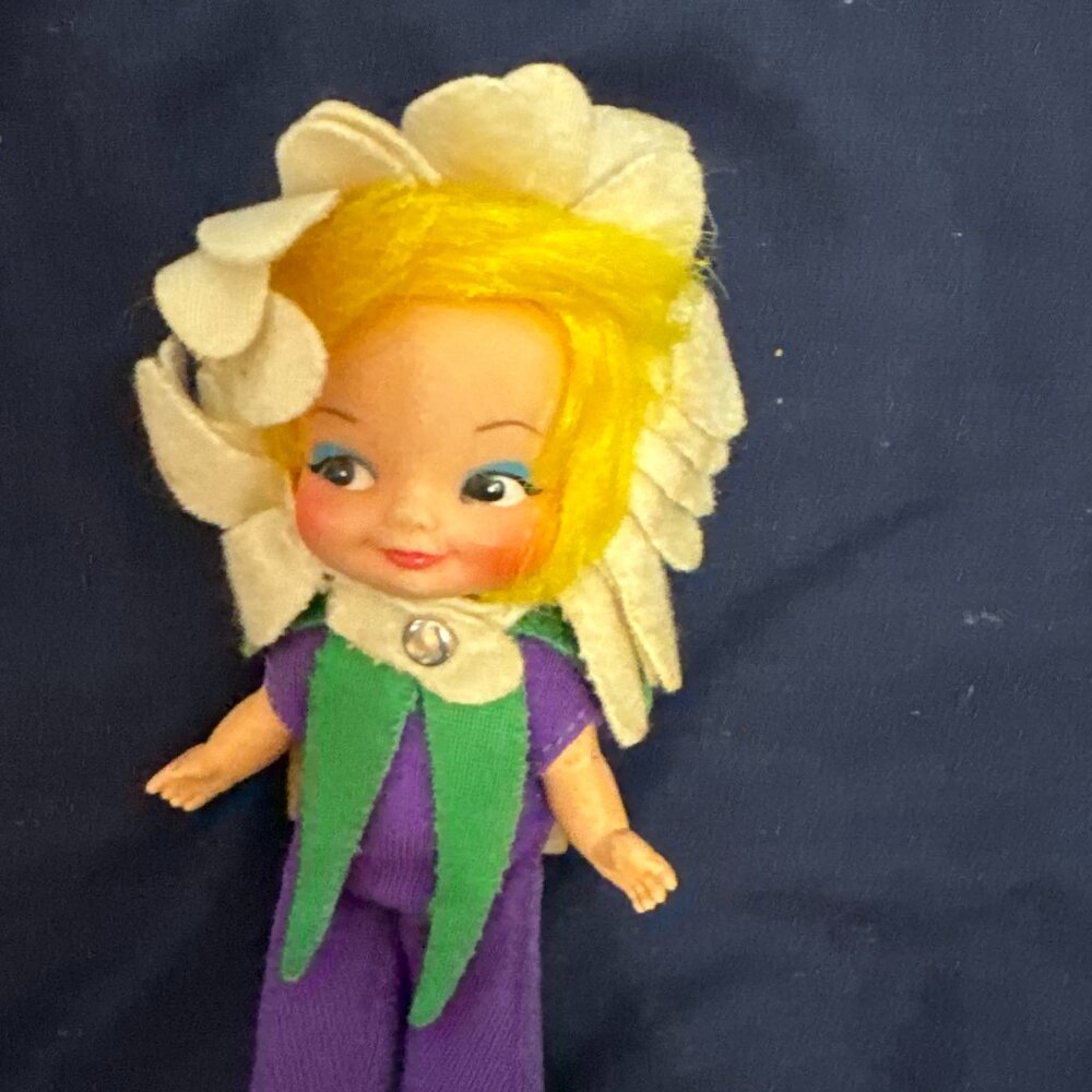 Vtg 1969 Remco Finger Ding Puppet “Li’l Daisy” Flower Kid EUC
